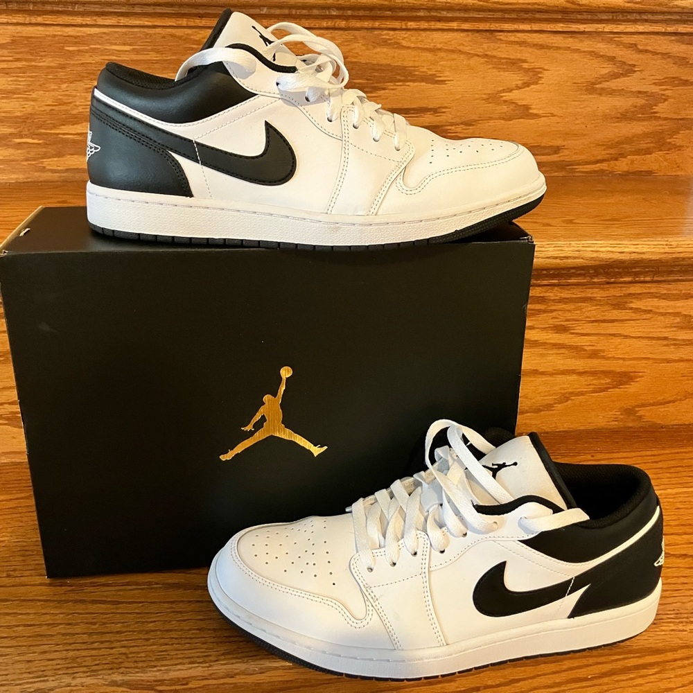 Air Jordan 1 Low White-Black White size 11.5. Worn once.